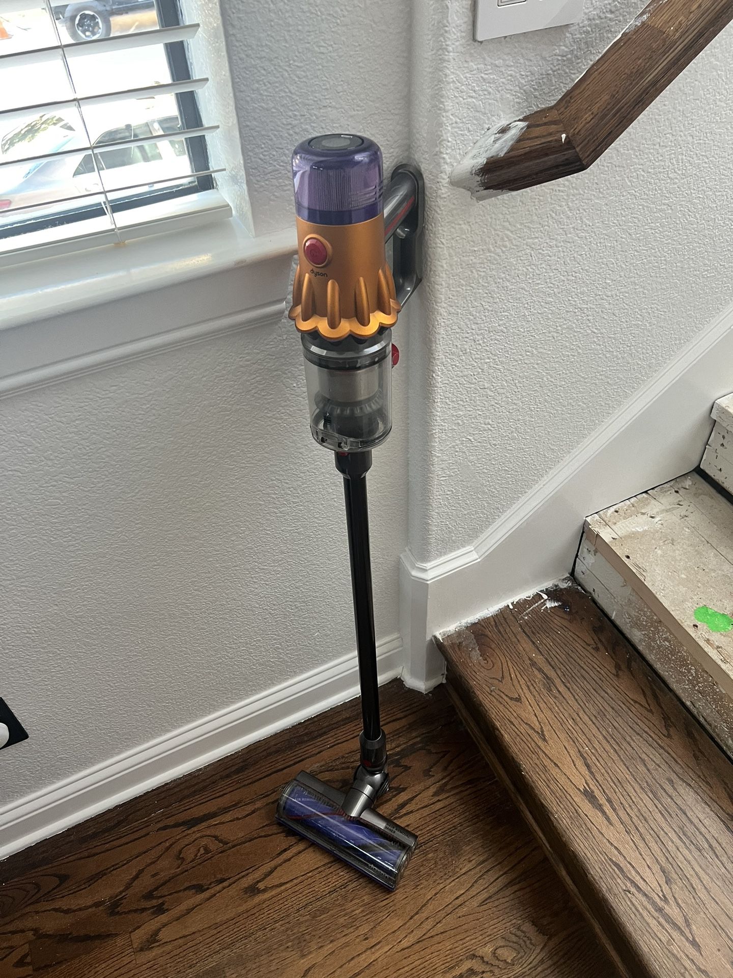 Dyson V12 Vacuum