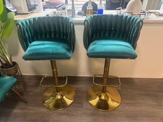 Set of 2 Modern Emerald Green Velvet Bar Stools – Gold Base