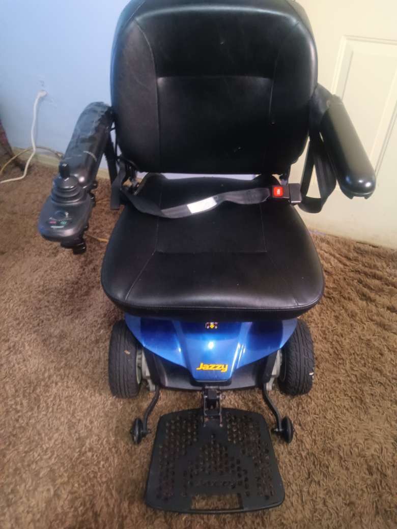 Jazzy Elite Electric Wheelchair