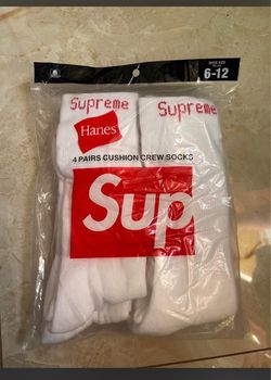 Supreme x Hanes Cushion Crew Socks 4-Pack