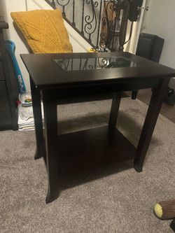 Side table (24in * 16in * 25in)
