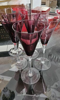 Beautiful Set Of Glasses $30 Gold $25 Blue $20 Red 