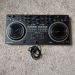 Pioneer DJ DDJ-REV1 2-Channel DJ Controller for Serato – Lightly Used – USB Cable Included