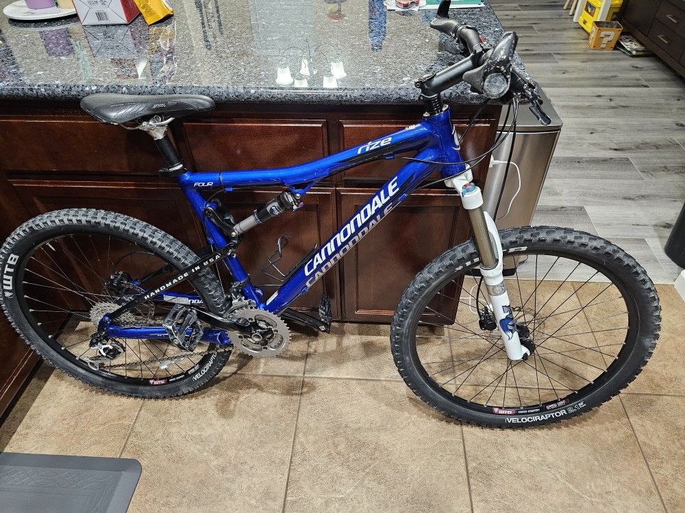 Cannondale Rize 4 Full Suspension Mountain Bike