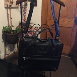 Black Executive Bag With 5 Zipper Compartment For Computer Or Papers