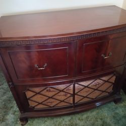 Antique Stereo, Couch & Sewing Machine 