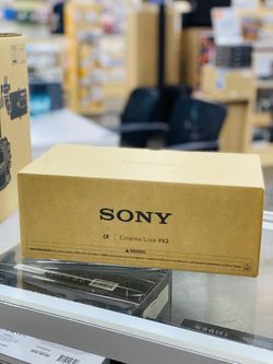 Sony FX2 FF Digital Cinema Camera w/ XLR Handle Unit