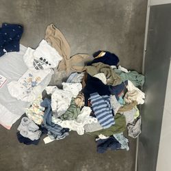 0495 Mixed Lot baby boy clotges 3-6 Months bag of clothes $10 all spring valley preferred 