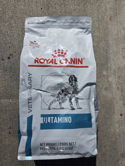 Royal Canin Dog Food 5lb Bag Best By 2027