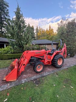 2011 Kubota L3400 Tractor with Backhoe