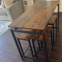 Dining Room Table 