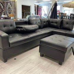 Pablo Black Sectional With Ottoman
