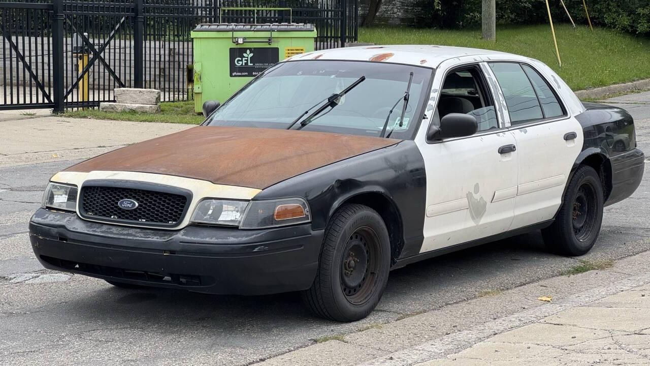 2001 Ford Crown Victoria