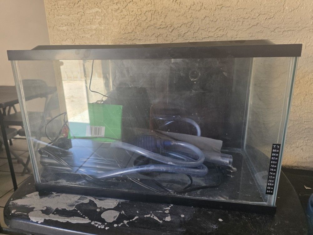 10 Gallon Fish Tank