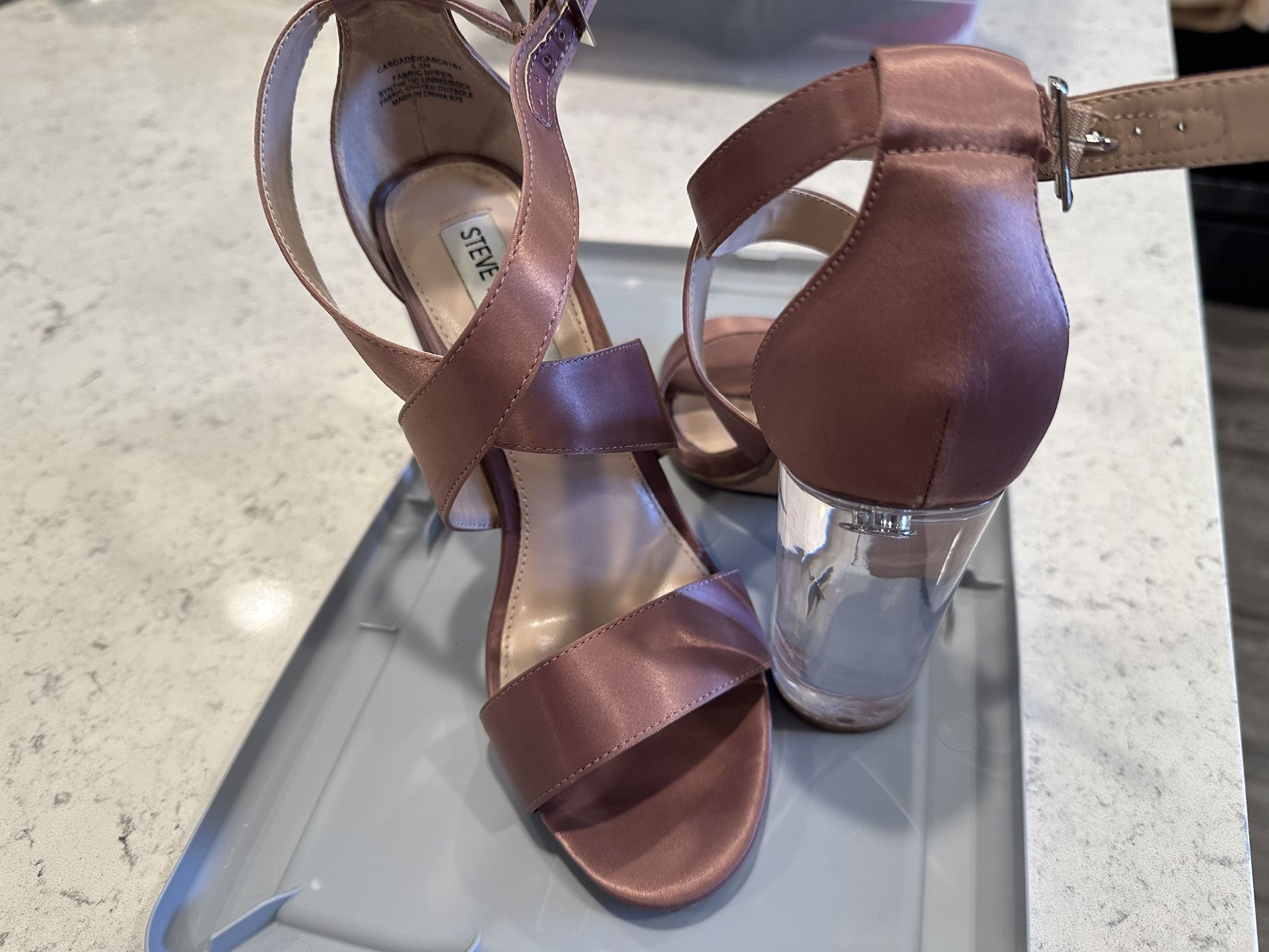 Women’s Shoe