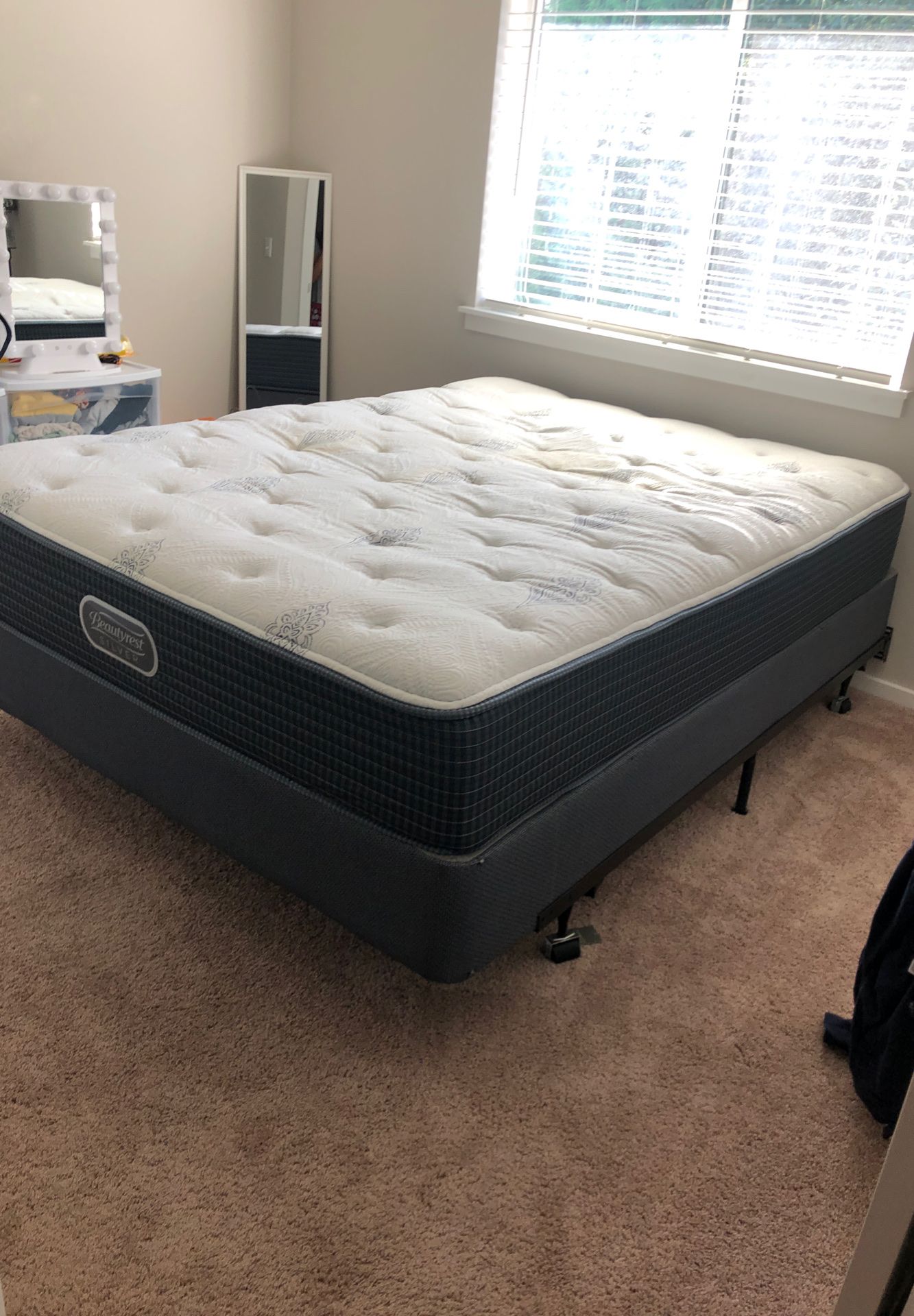 Mattress and box spring for Sale in Lakewood, WA OfferUp