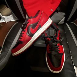 Nike Air Jordan 1 Low Reverse Bred