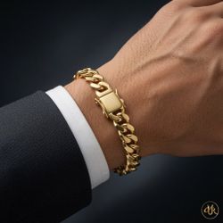 14K Gold Pure -  Figaro Link Bracelet