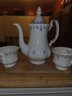 Tea pot