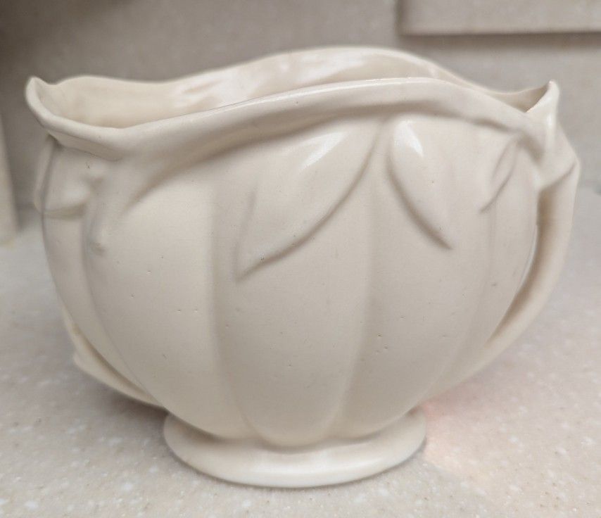 Nelson McCoy Lily Bud Pottery Vase