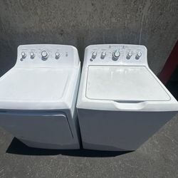 GE EXTRA LARGE TOP LOAD WASHER AND GAS DRYER SET 