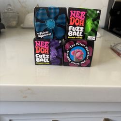 Needoh Fuzzball flower power