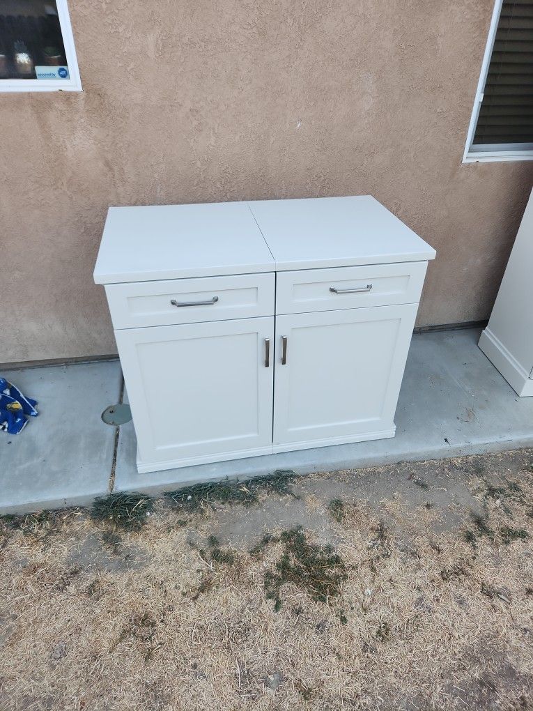 Cabinet Handcrafted