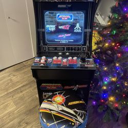 Asteroids Arcade 1Up