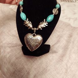 New Beautiful 18in Silver Tone  Taliban Material 18in Mpu Serious Buyer Please Price Firm Dont Deliver 