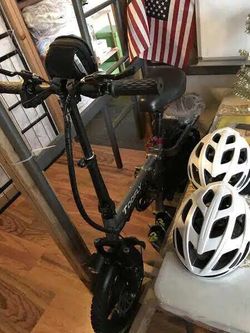 🚲 Foldable Electric Bike for Sale (Includes 2 Helmets) – $290，