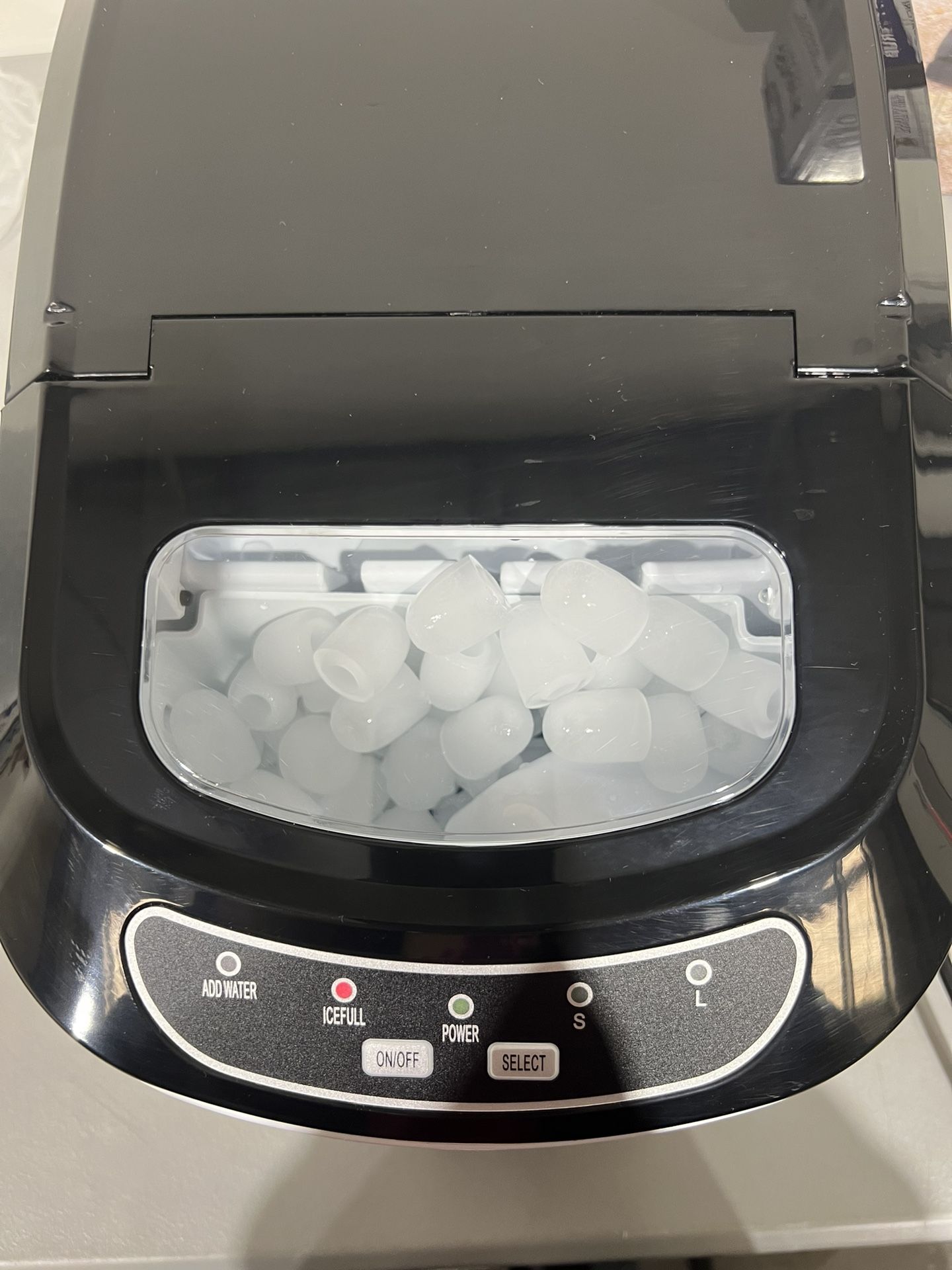 Magic Chef 27 lbs. Portable Countertop Ice Maker in Stainless Steel