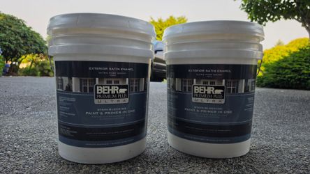 Behr Ultra Paint & Primer - Exterior Satin Enamel - Ultra Pure White