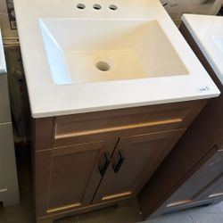 19 in in vanity bathroom brand new $149 