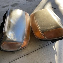 Jeep Grand Cherokee Headlights