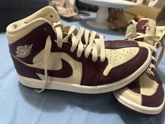 Nike Sneakers