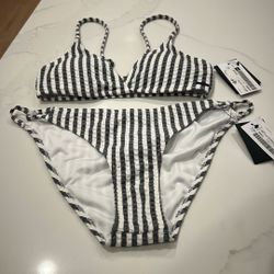 Size Small NWT Volcano