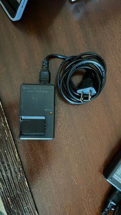 Nikon Lithium Ion Battery Charger MH-64