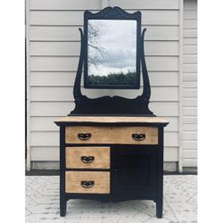 Stunning Antique Dresser / Vanity With Mirror