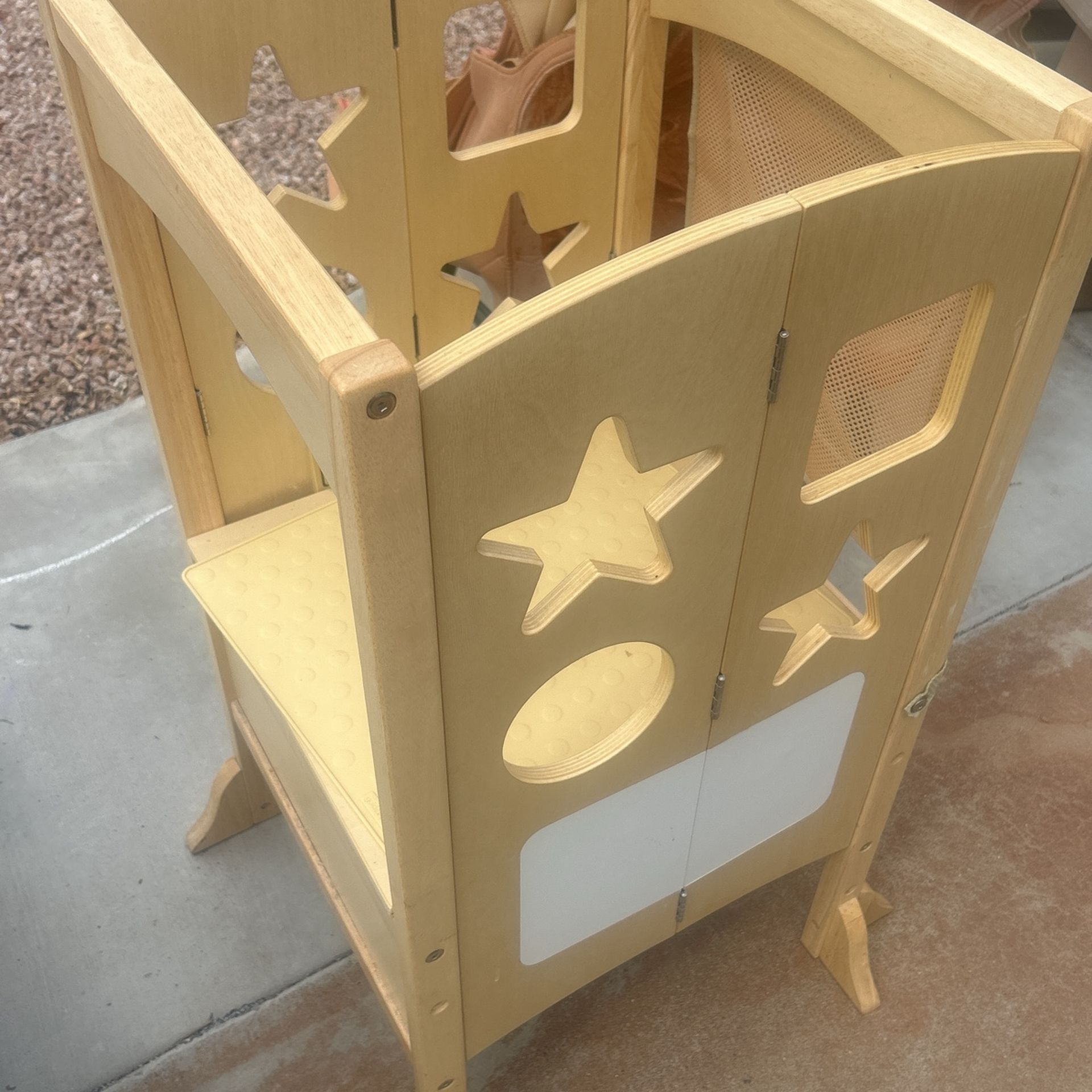 Kids Wooden Helper Stand Station