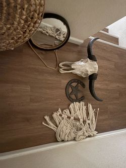 Lots of Farmhouse decor
