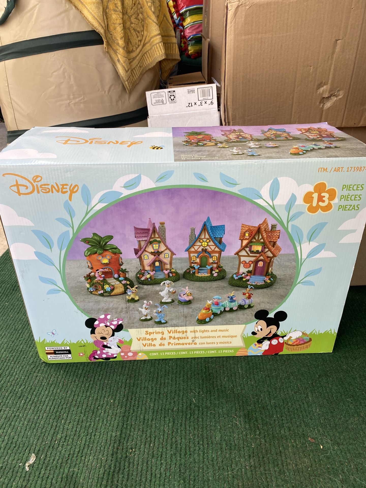 Disney Spring Village 13 Pieces 🔥🔥🔥🔥