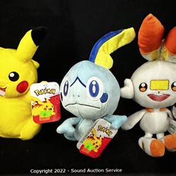 POKÉMON PLUSH DOLLS
