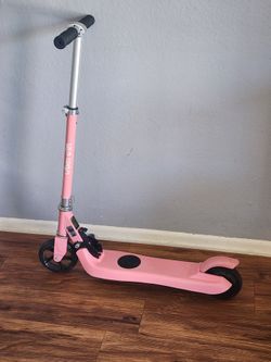 Scooter pink electric