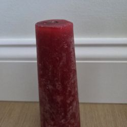 Red Pyramid Candle 