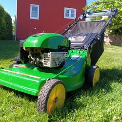 John Deere 21" 3-in-1 Lawn Mower w/ 'Mowmentum' RWD Self Propel System