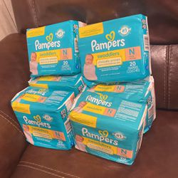 Diapers Newborn (Pampers) 6 Packs 