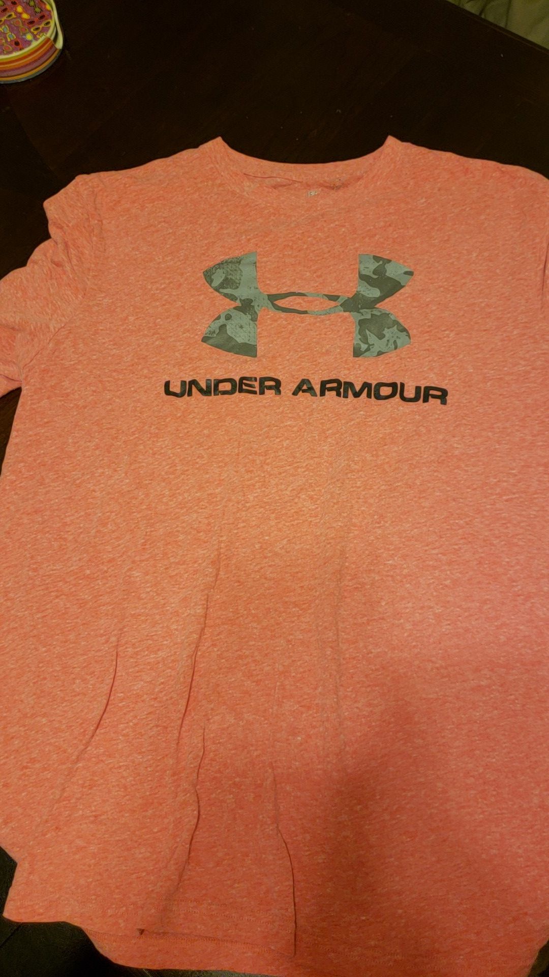 Mens large under armour t shirt. Pinkish red