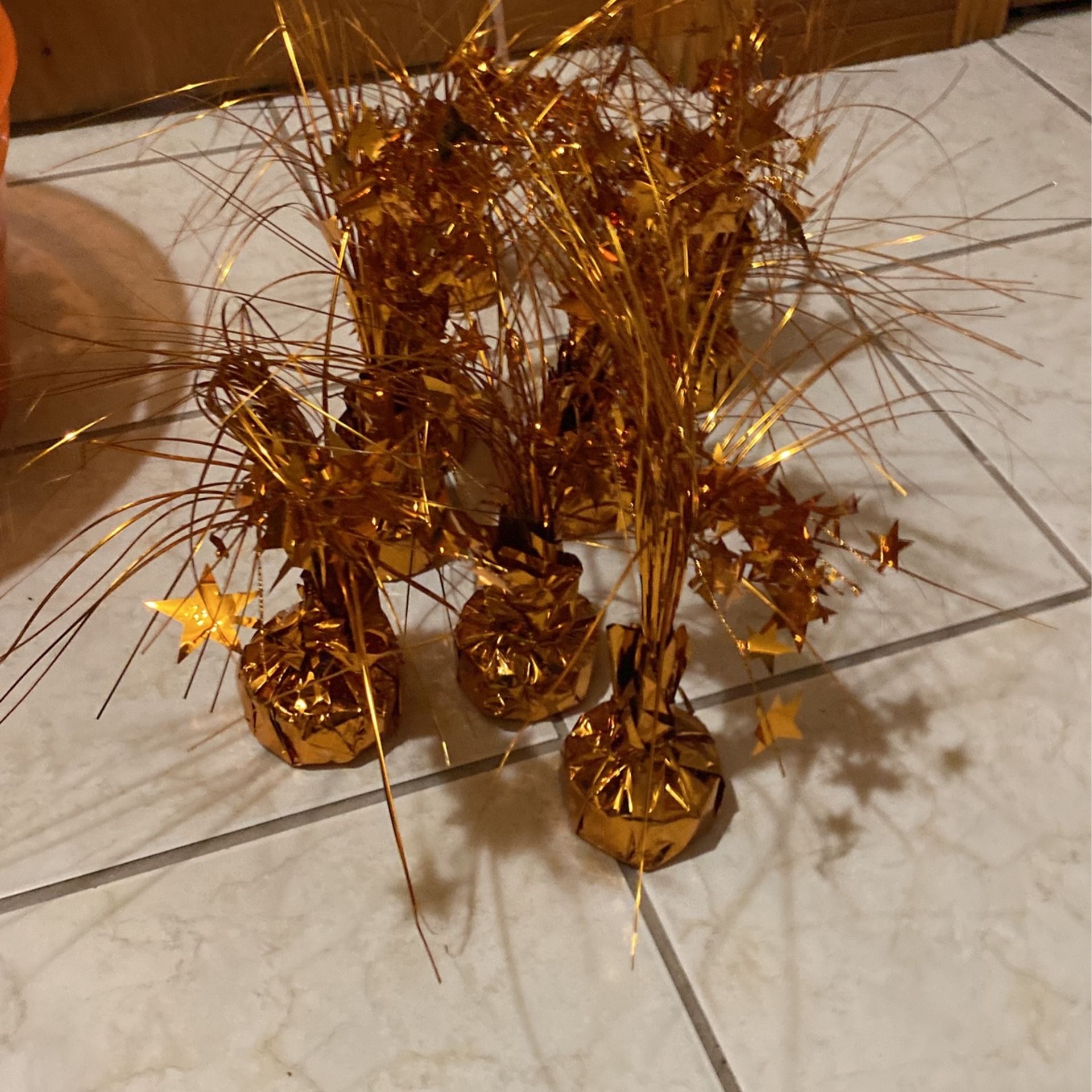 Decoracion $3.00 Son 8