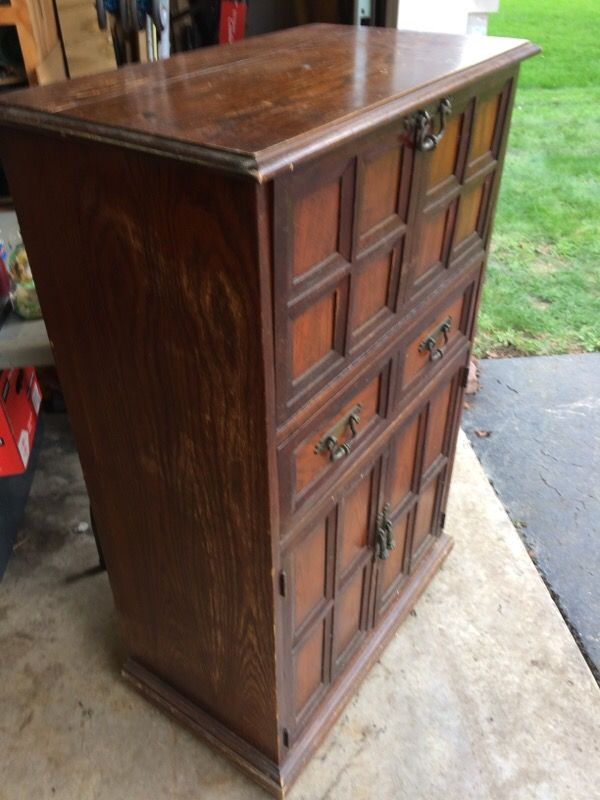 Vintage "Lane" liquor cabinet home bar