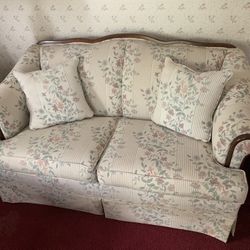 Genuine Broyhill Loveseat Set Of 2